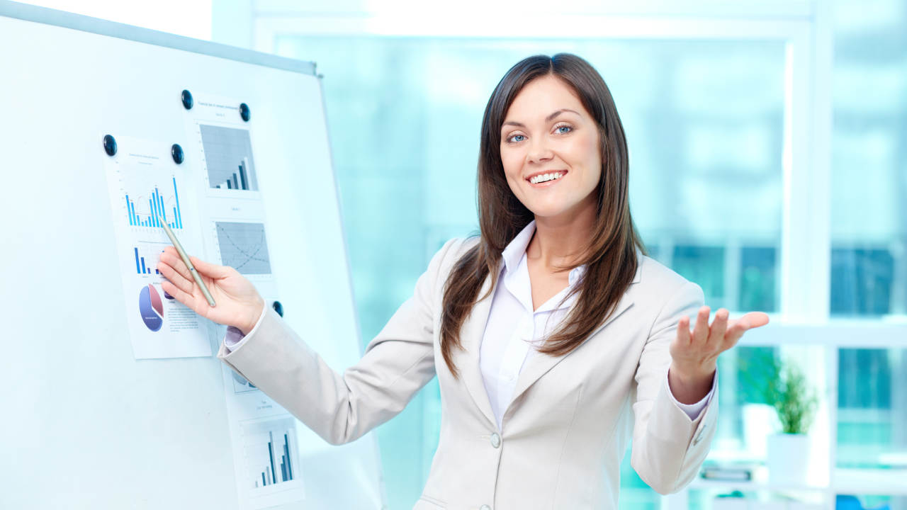 10 Essential Presentation Skills Tips to Improve Your Public Speaking