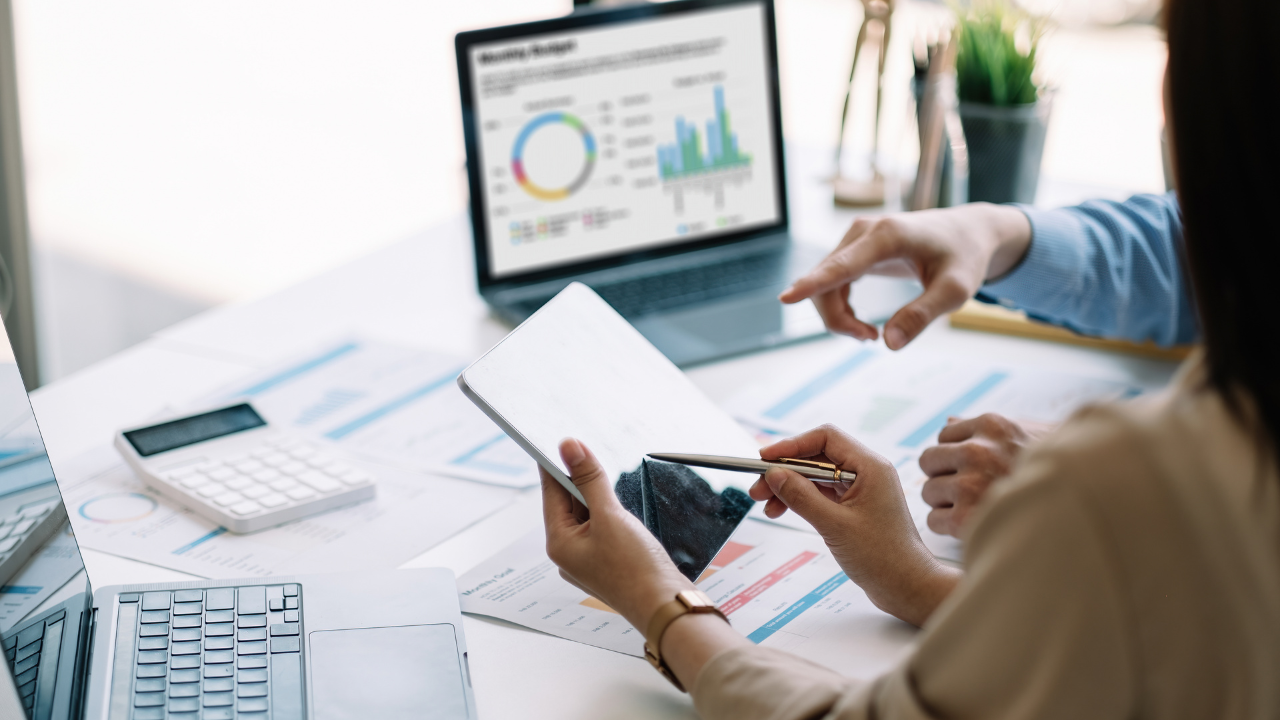 15 Daily Habits of Highly Successful Financial Analysts