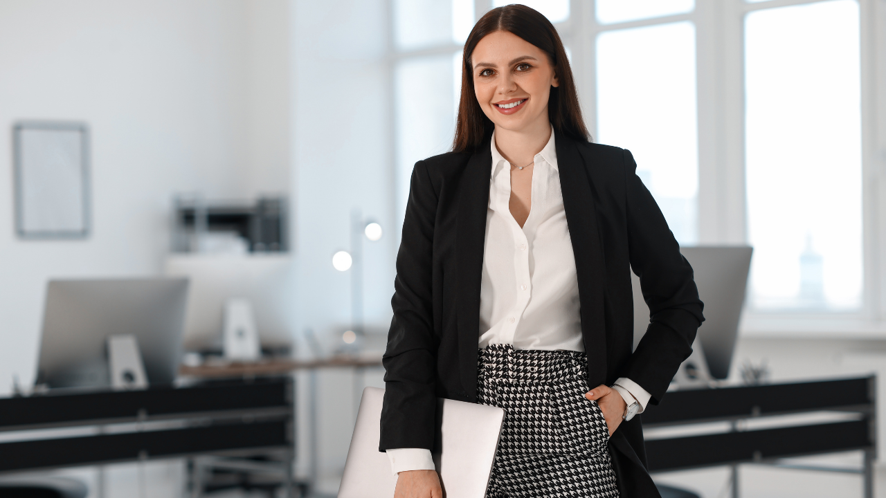 15 Daily Habits of Highly Successful Investment Bankers