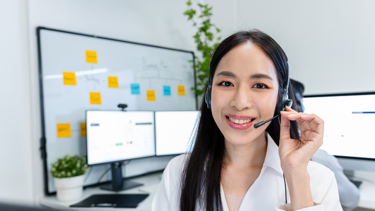 7 Best Customer Service Training Courses Online for Professionals