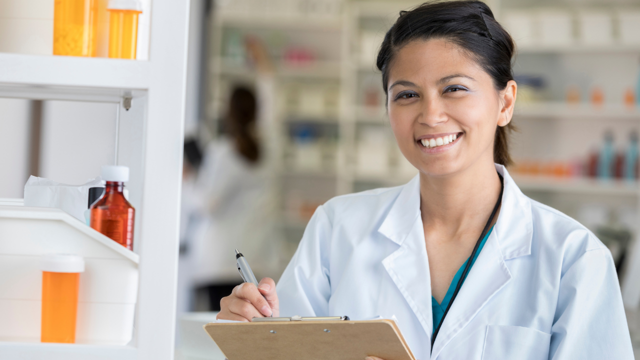 How to Start a Pharmacy Technician Career: Step-by-Step Guide