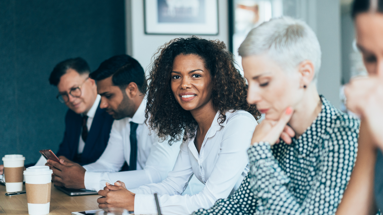 Meeting Etiquette Tips for Professionals: The Dos and Don'ts
