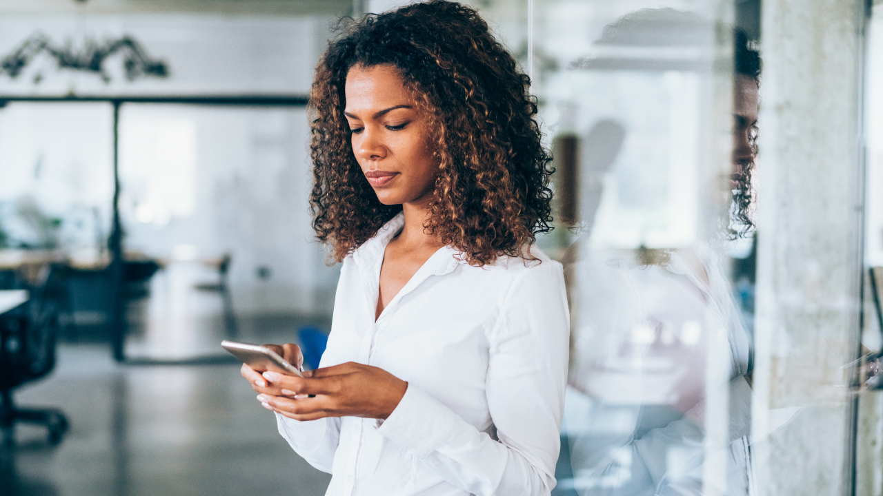 Social Media Etiquette for Professionals: Best Practices for Your Career