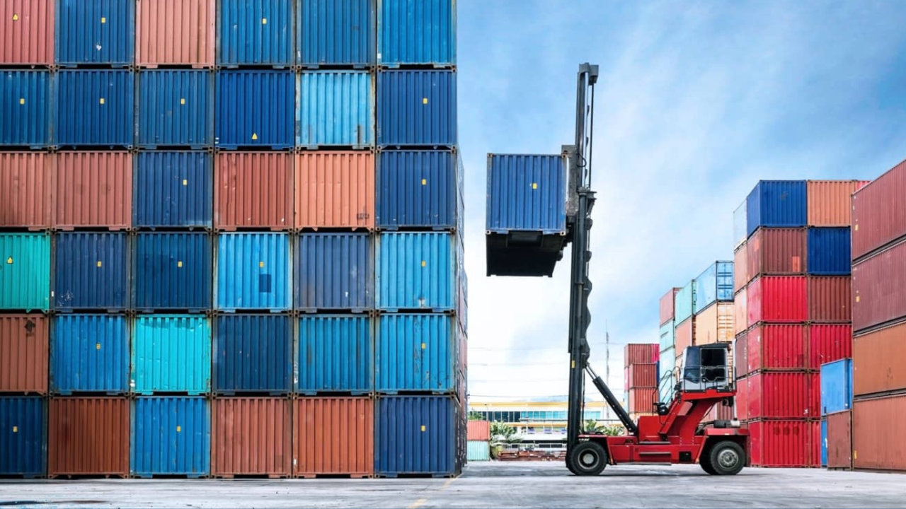 Sustainable Supply Chain Management: Benefits & Best Practices
